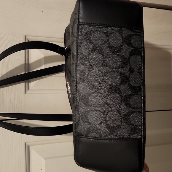 Black Coach Tote Bag - Picture 4 of 6